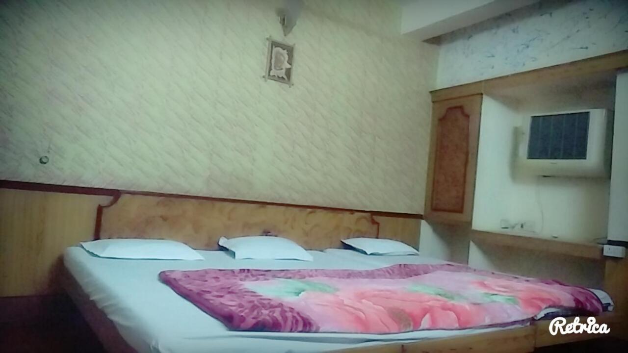 New Crown Hotel Indore Esterno foto