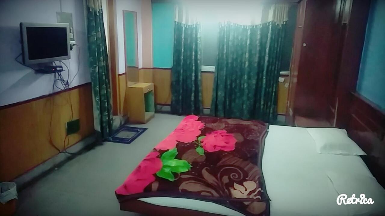 New Crown Hotel Indore Esterno foto