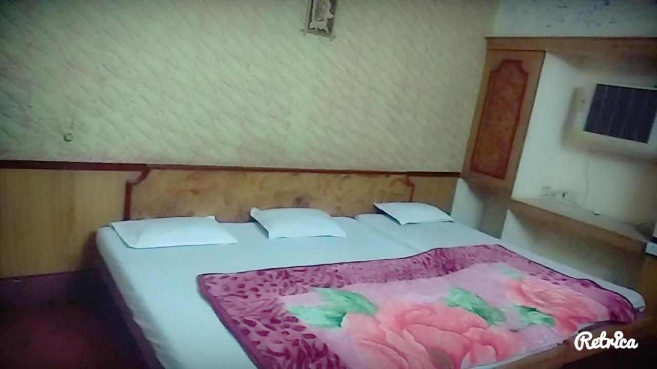 New Crown Hotel Indore Esterno foto
